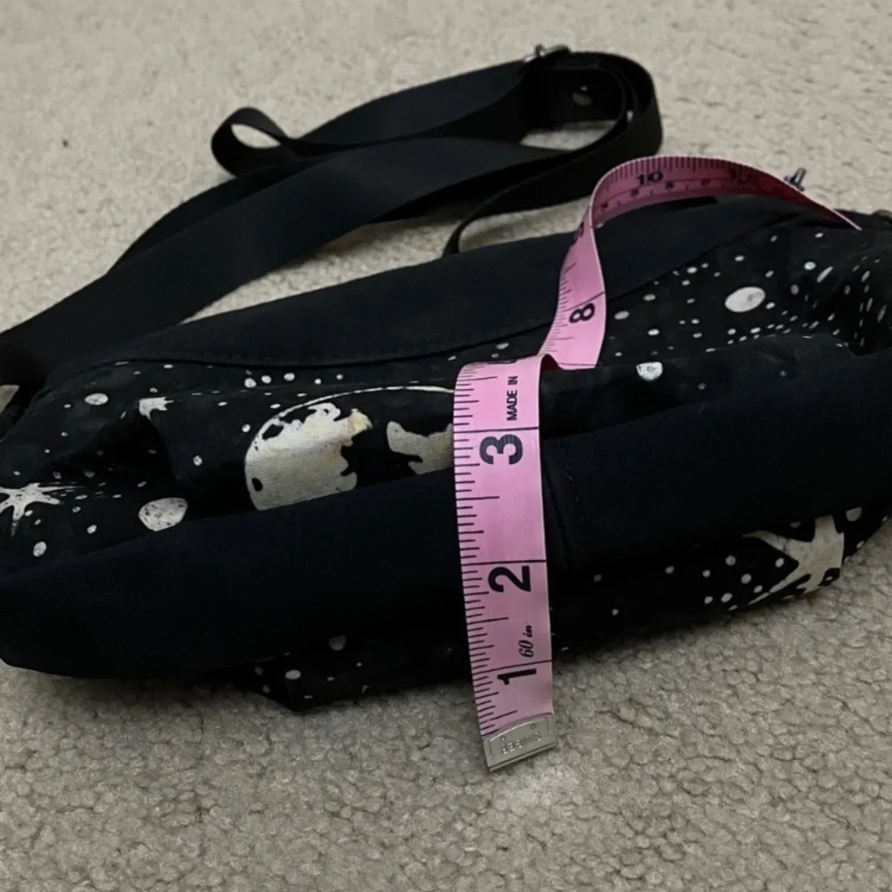 Moon and stars celestial crossbody bag, small purse, handmade, metallic, cotton - Picture 5 of 9